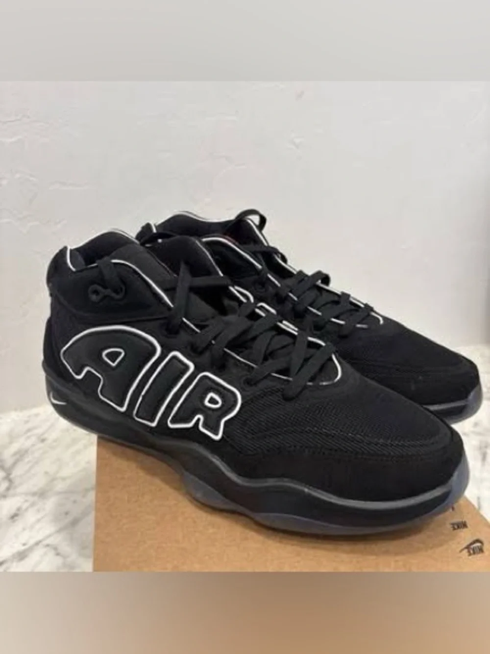 Nike GT HUSTLE men’s size 11.5 black BRAND NEW NEVER WORN